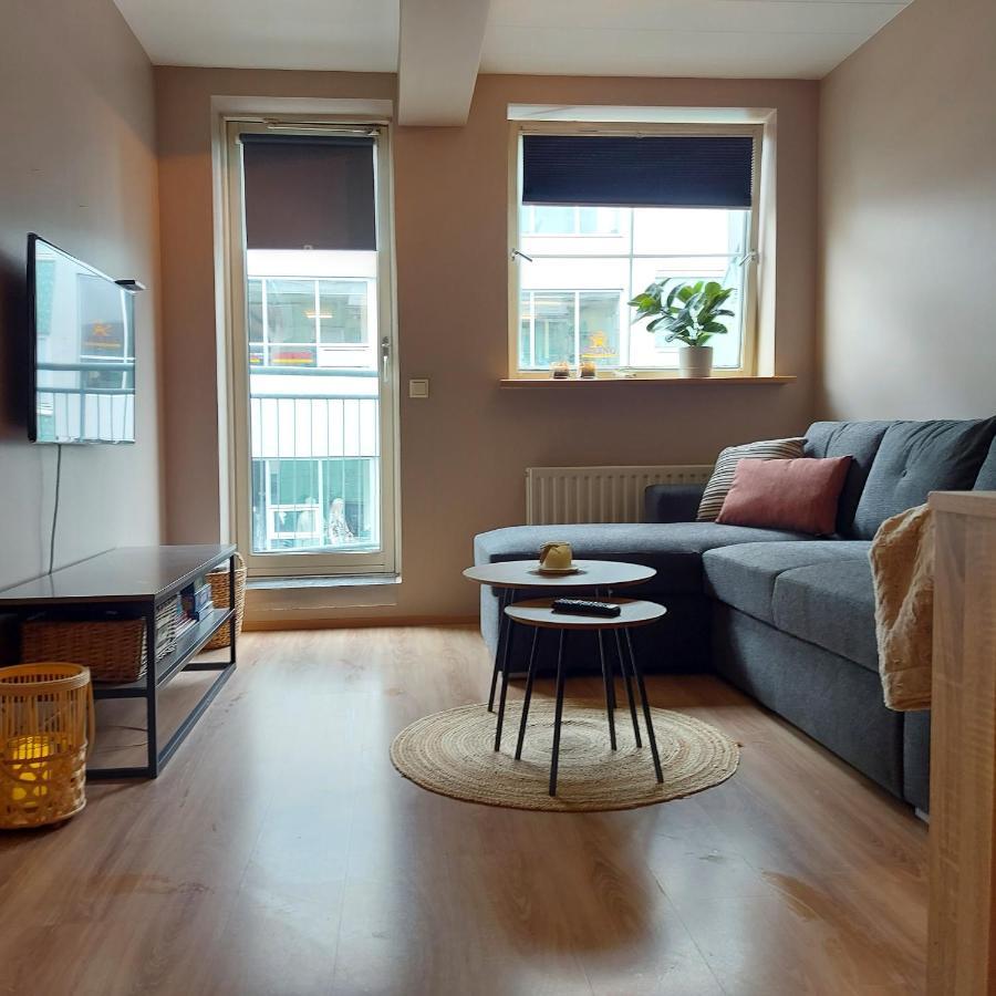 H3 Apartment - Cozy Downtown Apartment アークレイリ エクステリア 写真